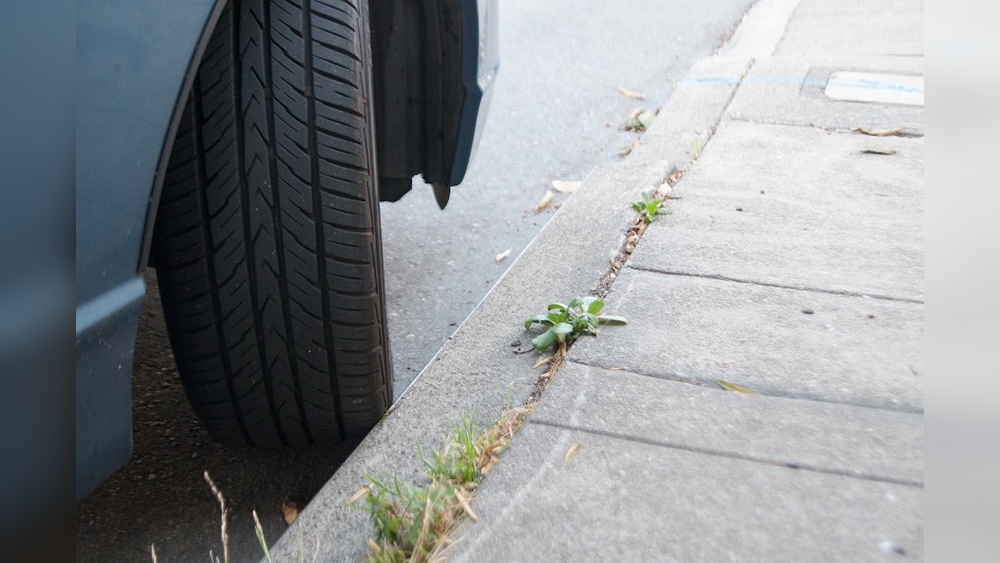 Is It Bad to Leave Your Wheels Turned While Parked